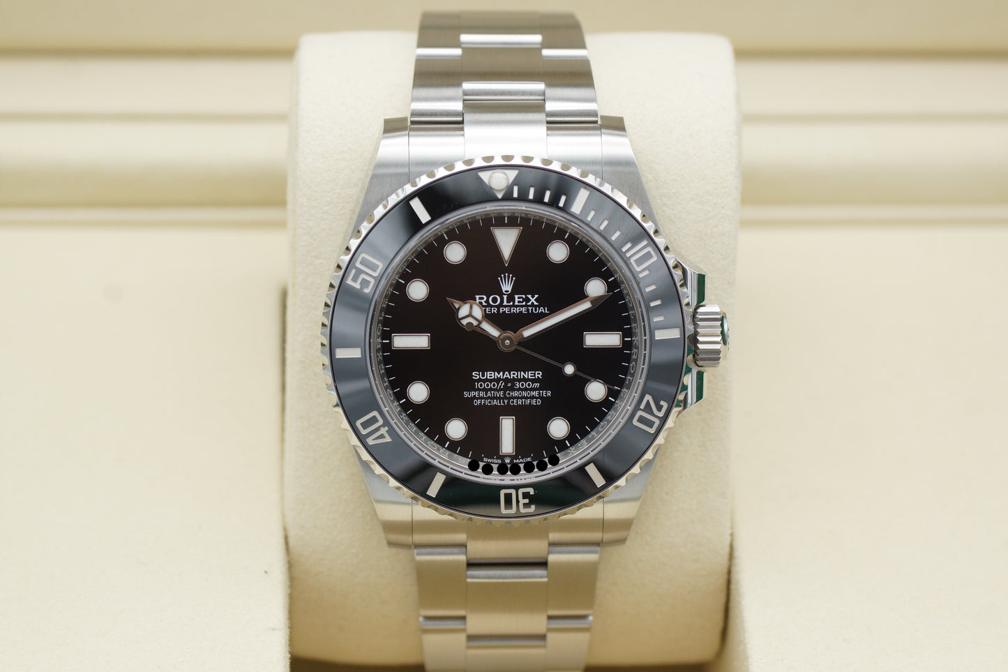 Rolex Submariner No-Date 124060 Full-Set 09/2025 Neu
