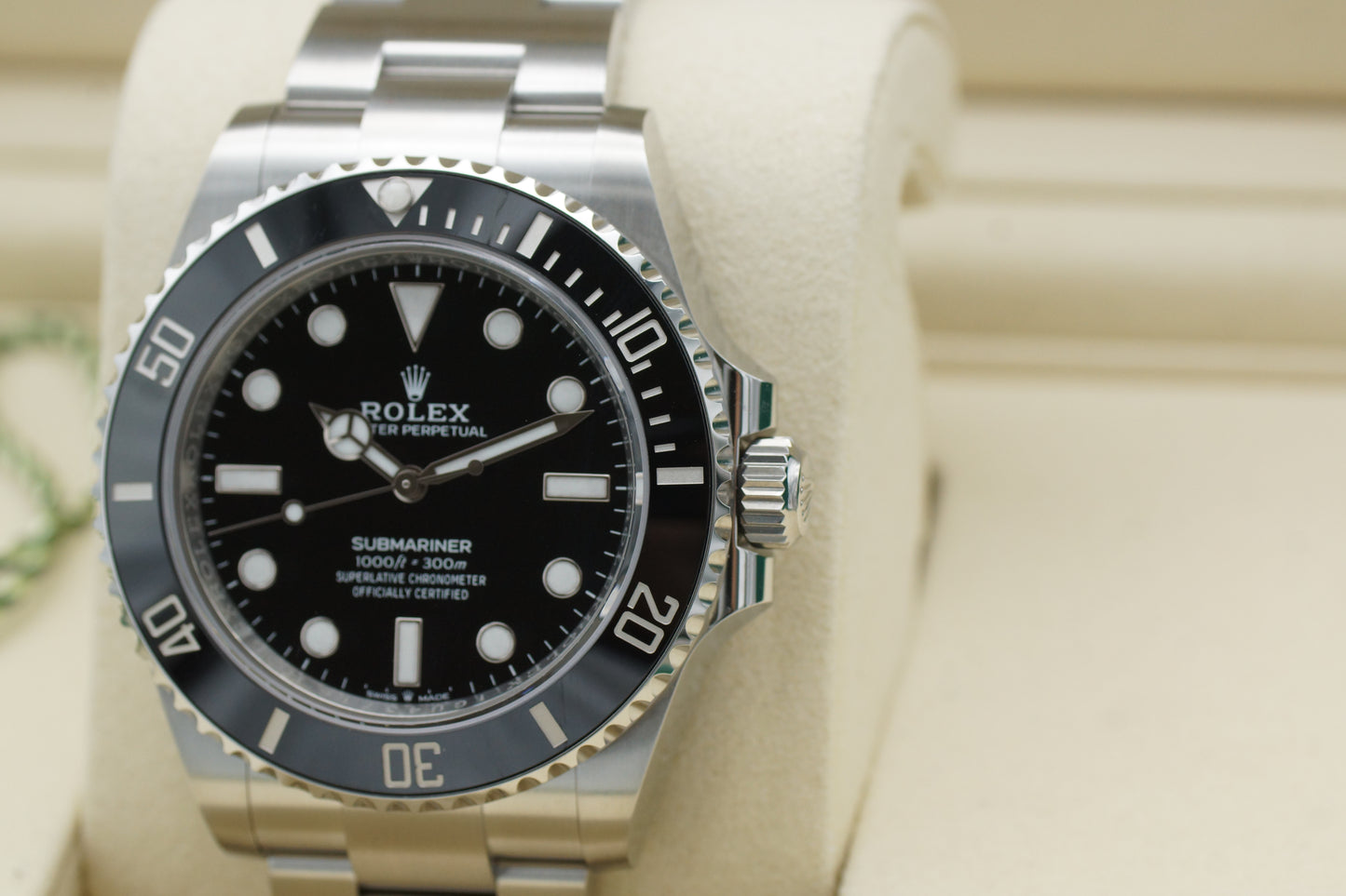 Rolex Submariner No-Date 124060 Full-Set 09/2025 Neu