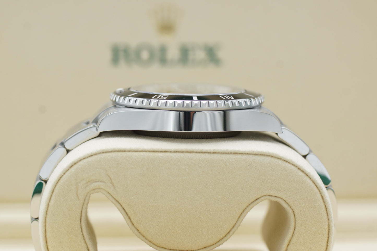 Rolex Submariner No-Date 124060 Full-Set 09/2025 Neu