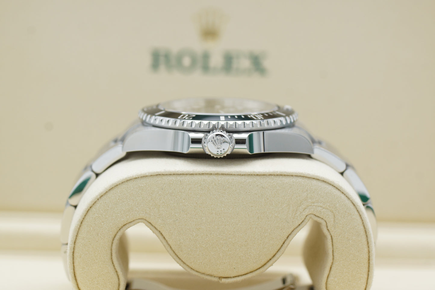 Rolex Submariner No-Date 124060 Full-Set 09/2025 Neu