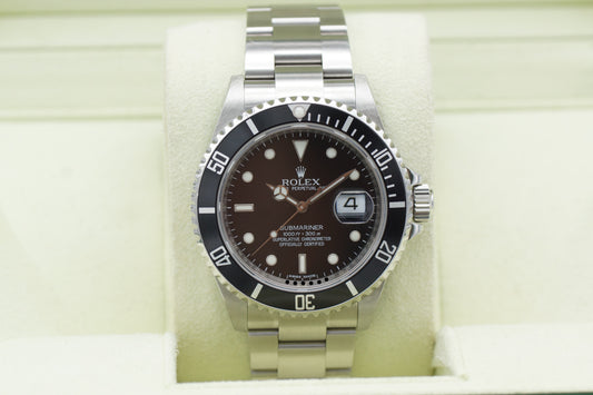 Rolex Submariner Date 116610LN Schwarz Box/papiere 2010