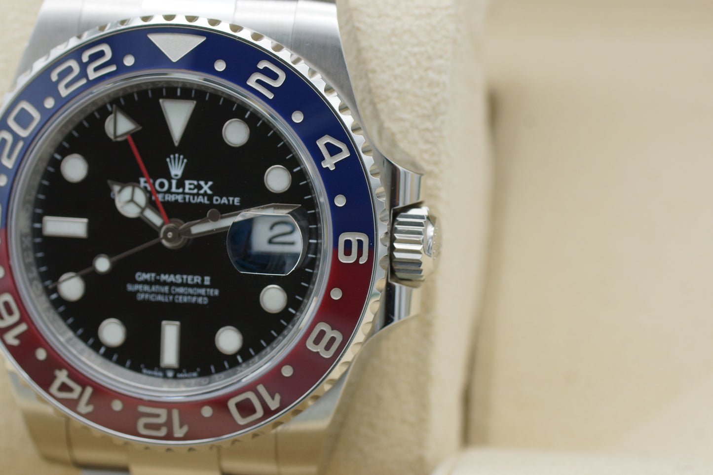 Rolex GMT-Master II Pepsi 126710BLRO Full-Set 2021