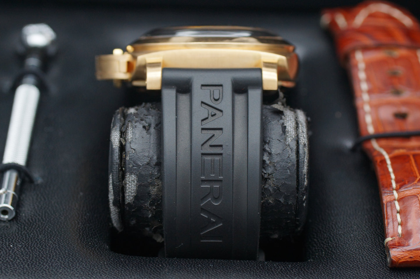 Panerai Luminor 1950 8 Days GMT PAM00289 Gold Full-Set 2010