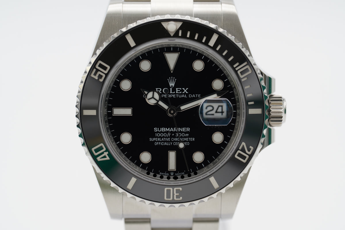 Rolex Submariner Date 126610LN Schwarz Full-Set NEU 09/2026