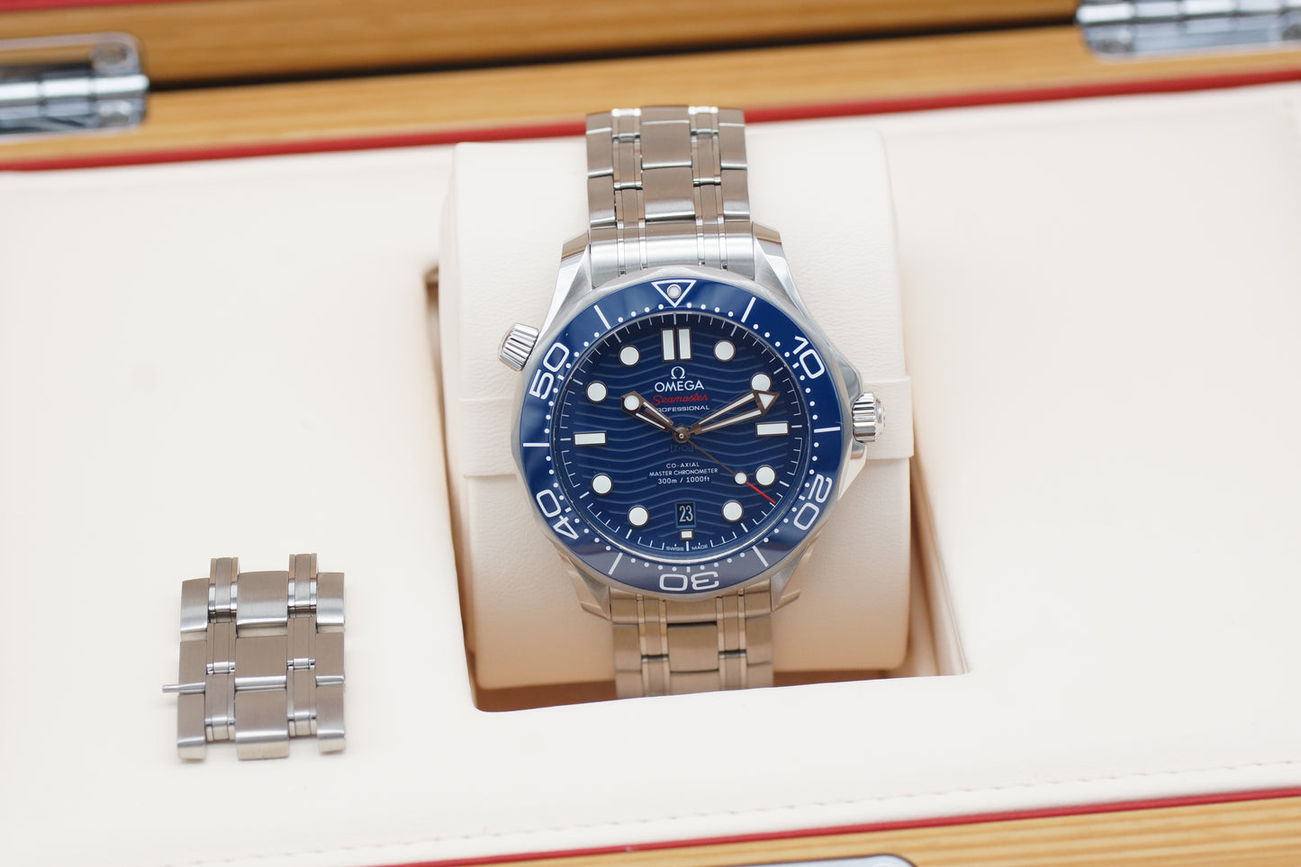 Omega Seamaster Diver 300M 210.30.42.20.03.001 Blau Full-Set 2025