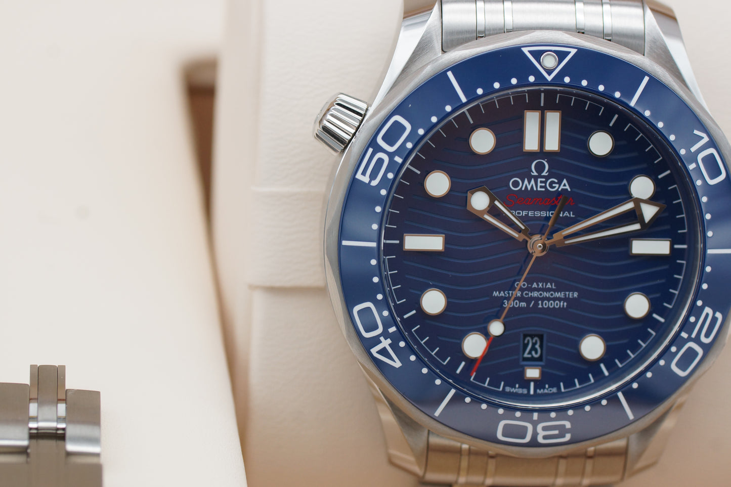 Omega Seamaster Diver 300M 210.30.42.20.03.001 Blau Full-Set 2025