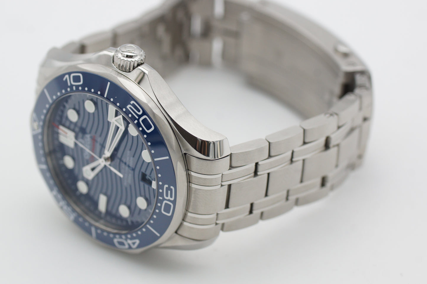 Omega Seamaster Diver 300M 210.30.42.20.03.001 Blau Full-Set 2025