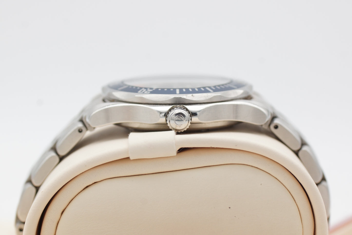 Omega Seamaster Diver Midsize 300M 2561.80 Quarz Box/Papiere 1999