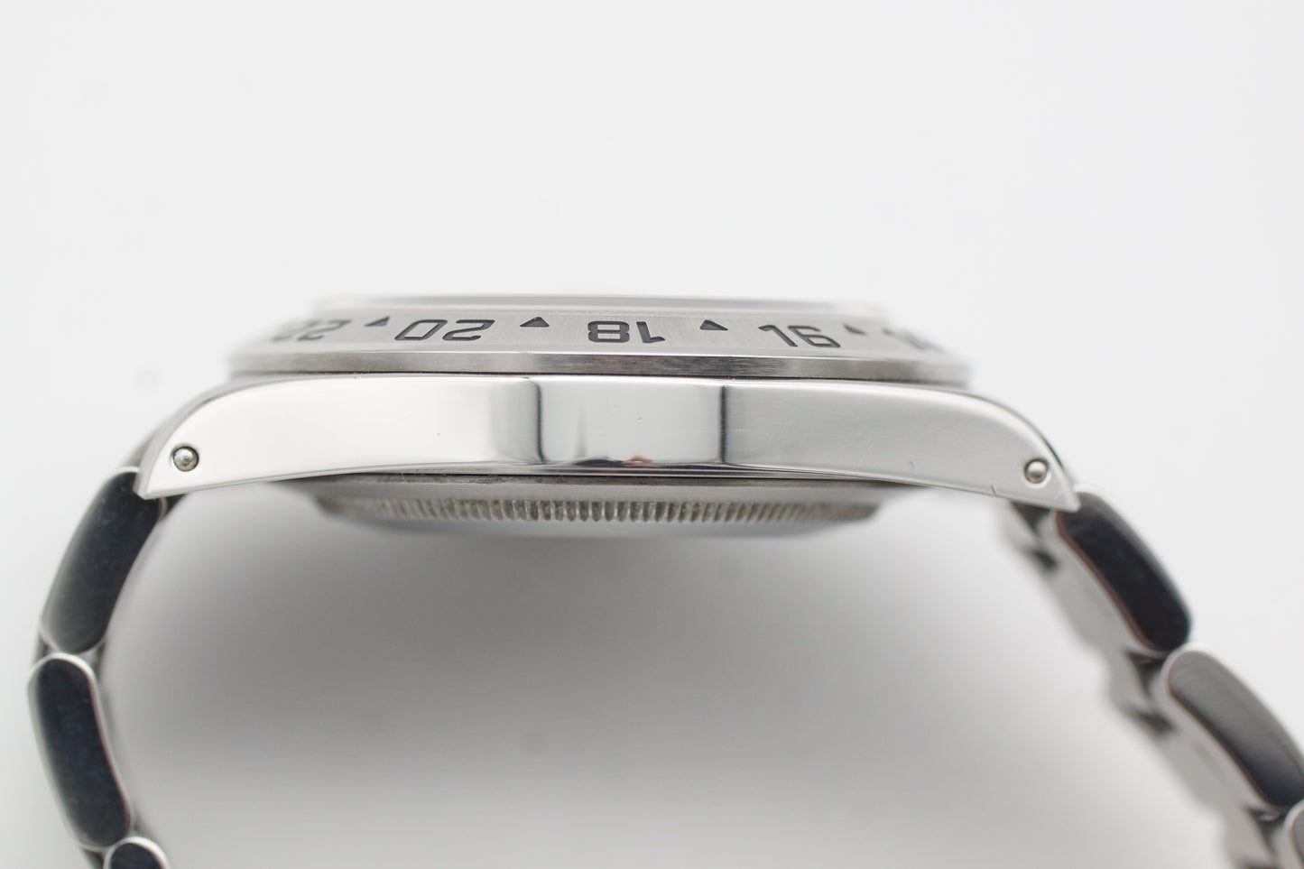 Rolex Explorer II 16570 Schwarz 40 mm Papiere 2003