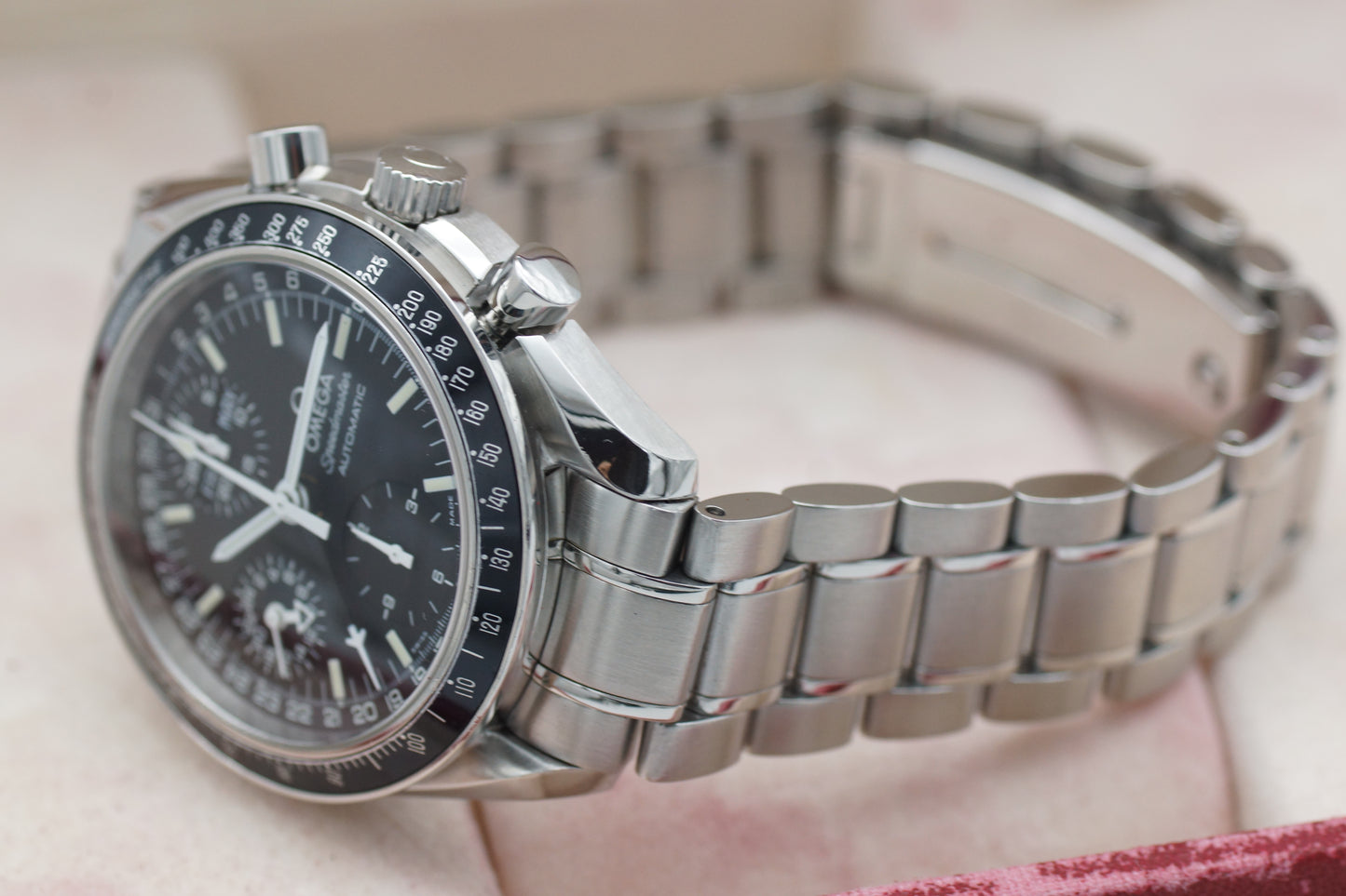 Omega Speedmaster Triple Date / Day-Date 3520.50 2002
