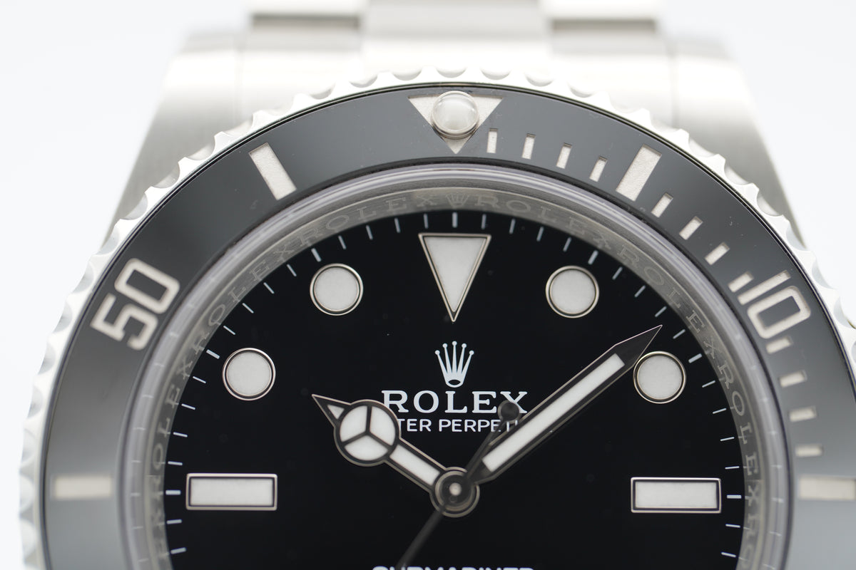 Rolex Submariner No-Date 124060 Full-Set 2024