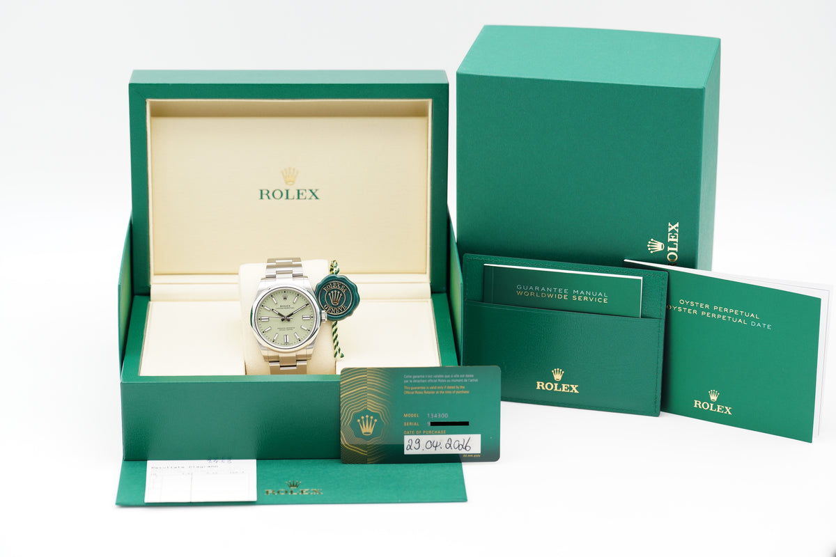 Rolex Oyster Perpetual Pistachio 41 134300 Full-Set 2026