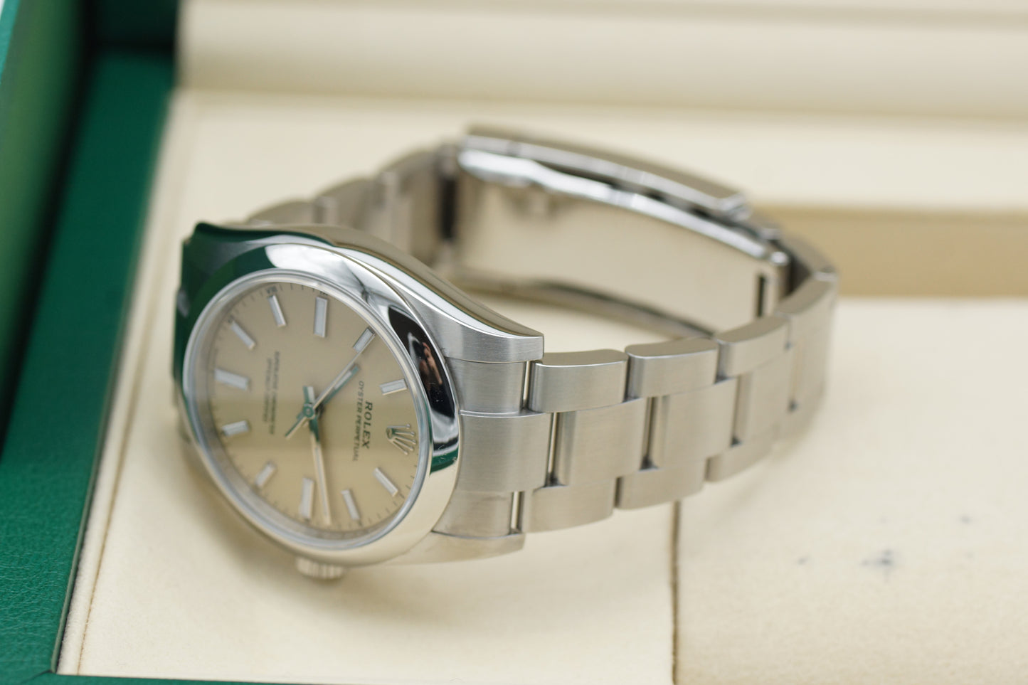 Rolex Oyster Perpetual 34 Beige 124200 2026 DE