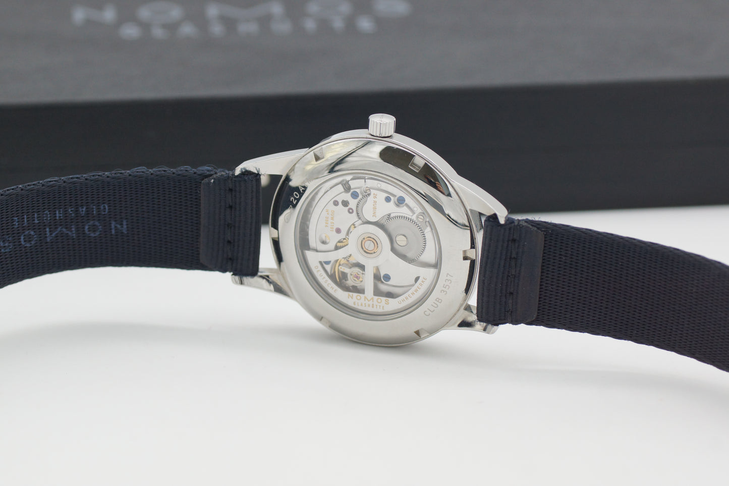 NOMOS Glashütte Club Automat Datum 41 Signalblau Full-Set 2022