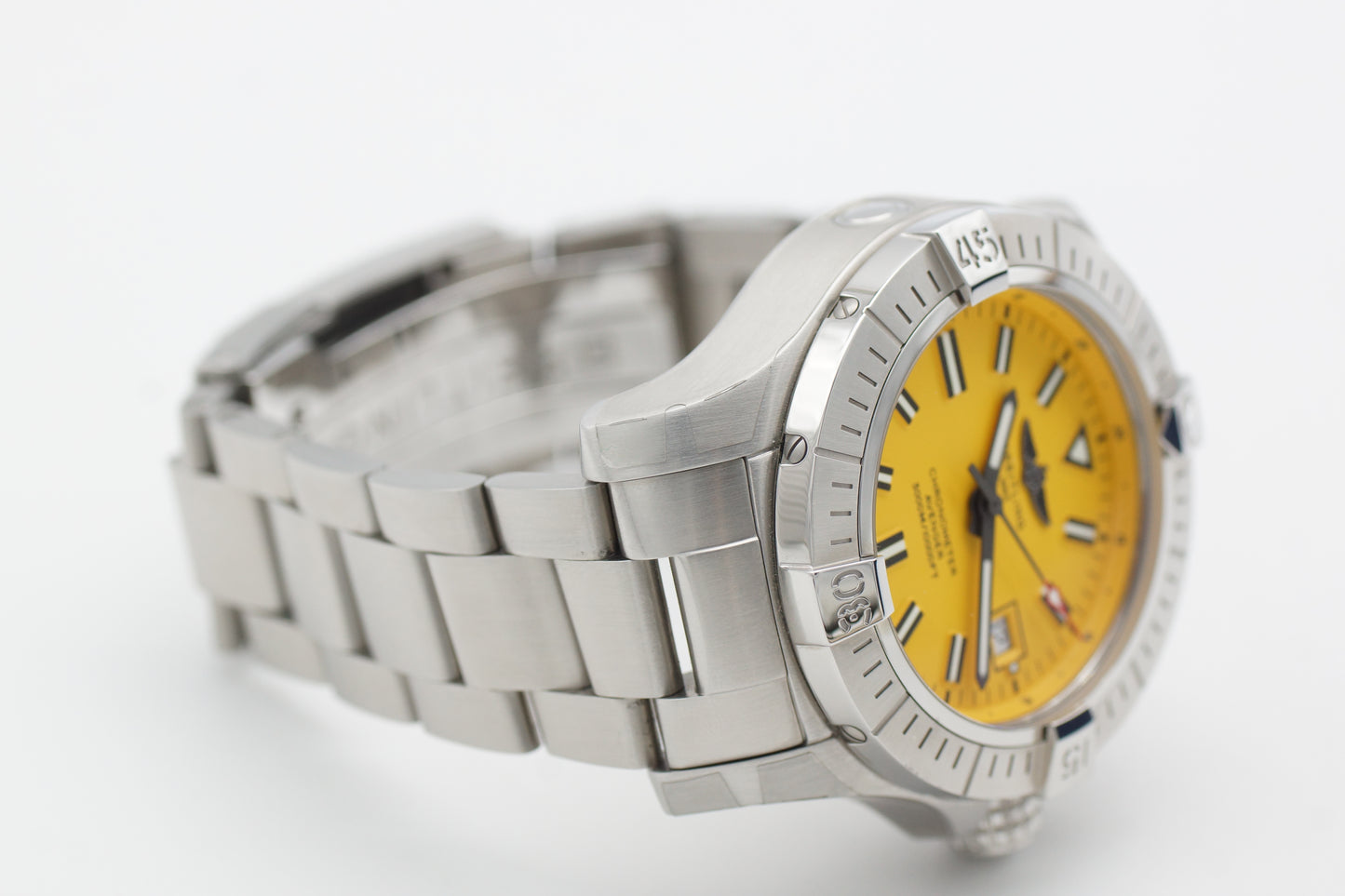Breitling Avenger 45 Gelb A17319 Full-Set 2024