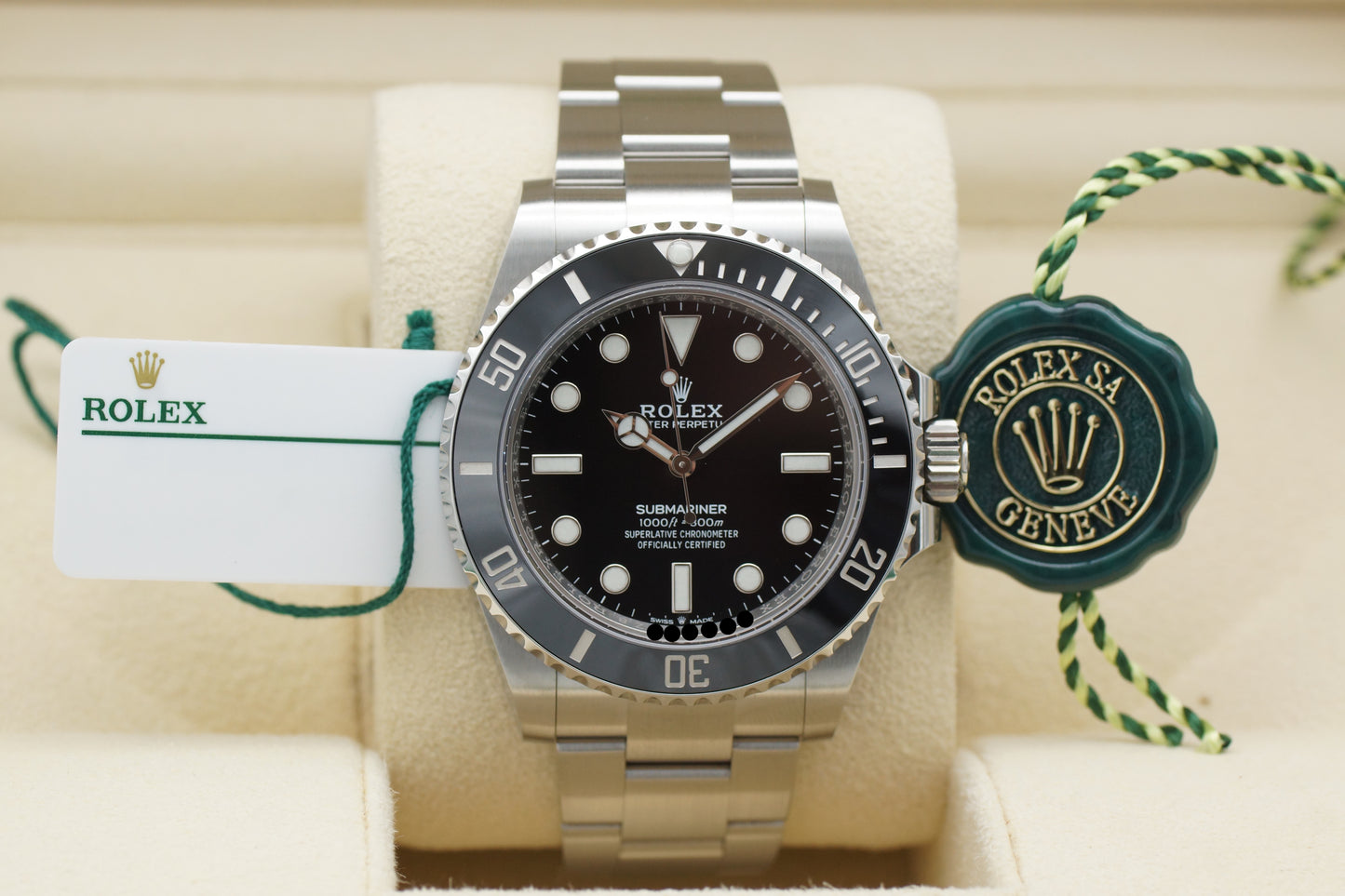 Rolex Submariner No-Date 124060 Full-Set 12/2022