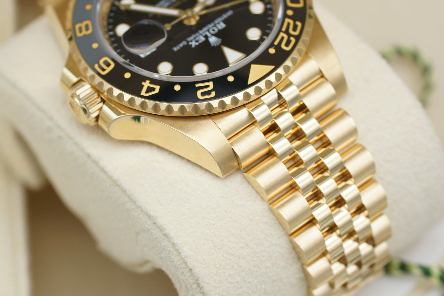 Rolex GMT-Master II 126718GRNR Gelbgold Full-Set 2024