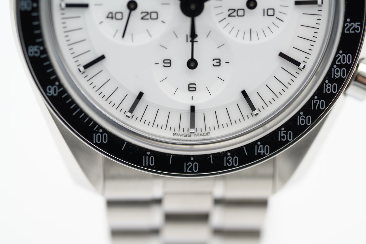 Omega Speedmaster Prof. Moonwatch 310.30.42.50.04.001 Weiß Full-Set 2024